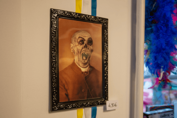  Der Zauberkönig in Berlin - Neukölln. Fixierbil des Schreckens im neuen Laden in der Herfurthstraße