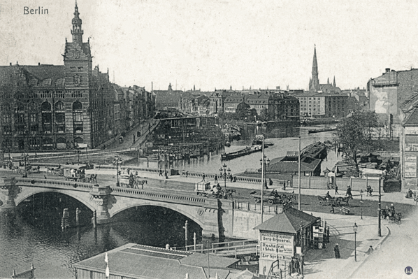 Das Restaurant "Spree-Nixe" an der Waisenbrücke.