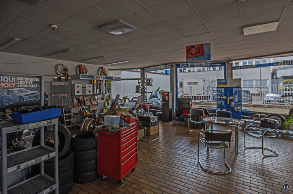 Berlin Mitte Lützowstraße 7 Autoreparaturwerkstatt Michael Pötschke Innenansicht
