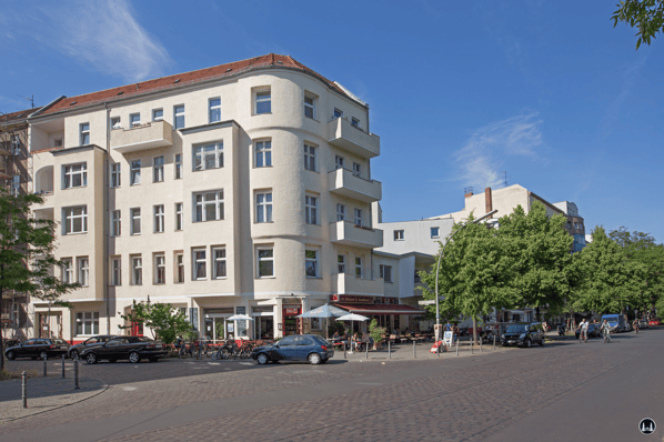 Gewerbehof Körtestraße 10 in Berlin - Kreuzberg. Eckhaus zur Freiligrathstraße mit Blick auf die Körtestraße..