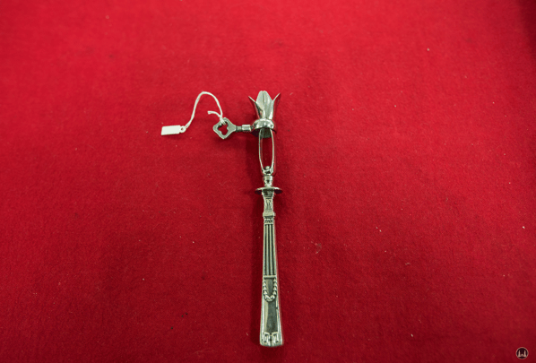 Bergemann Besteck- und Silberwaren. Berlin Lichterfelde West, Drakestraße. Wachtelbeinhalter