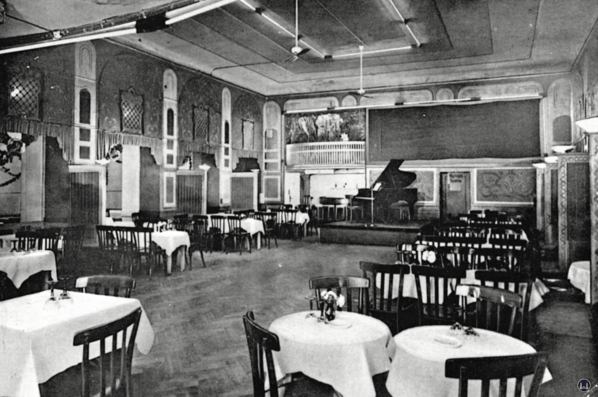 Taut-Haus Kottbusser Damm Ecke Bürknerstraße. Blick in den Ballsaal der Kottbusser Klause.