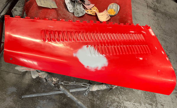 Rénovation du capot de la Spartan