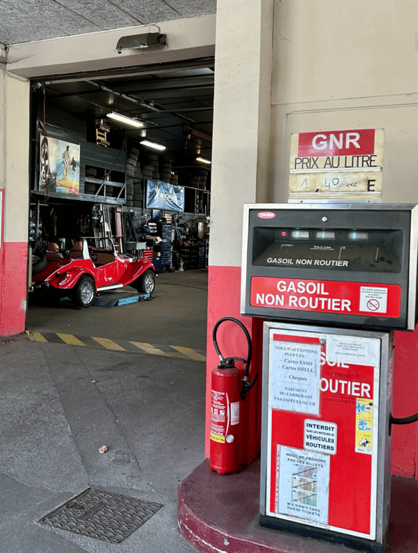 Arrivée de la Spartan au Garage DELAIR à Saint Flour pour un diagnostic