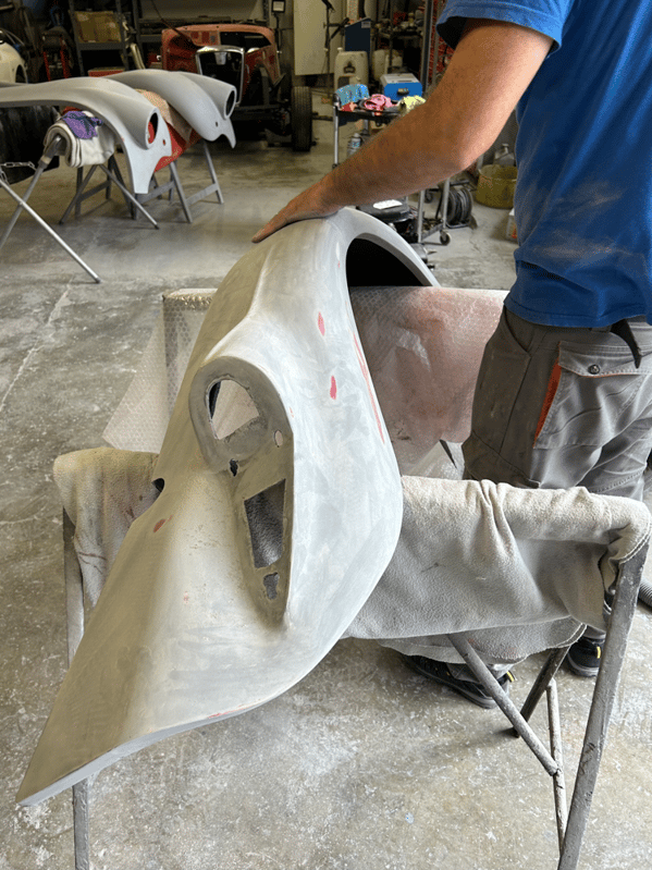 Travail de carrosserie sur la Spartan