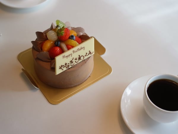 news設計室　誕生日　バースディケーキ