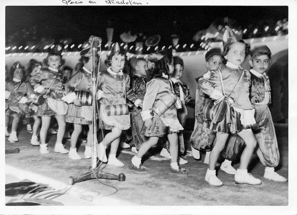 Doc. Francine & Denis MIRAS - Année 1951 - Lucie Miras en Madelon