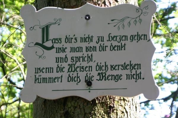 Schrifttafel im Berumerfehner Wald