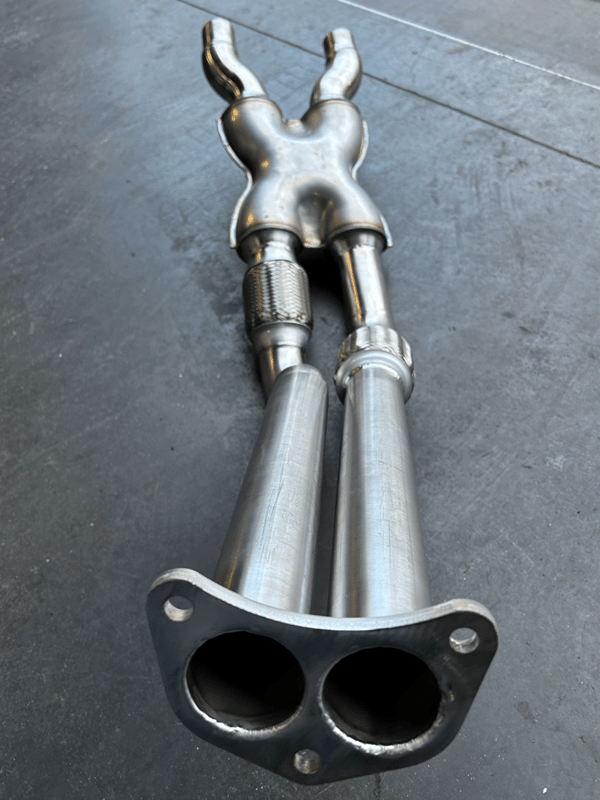 Nouvelle ligne d’échappement, vraiment en inox cette fois