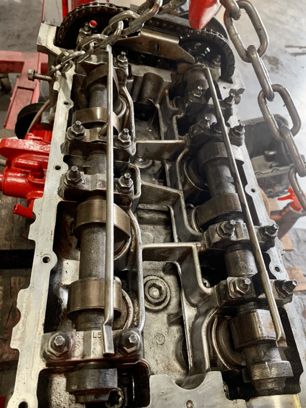 Arbres à cames du moteur Ford 2.0i DOHC de la SPARTAN