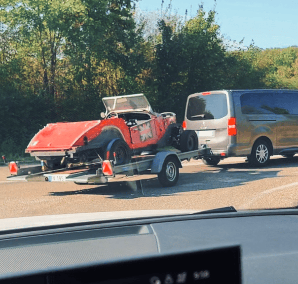 Départ de la French Spartan pour la carrosserie