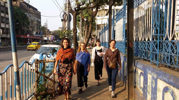 Mitglieder des Calcutta Project Basel auf Projektbesuch in Kolkata