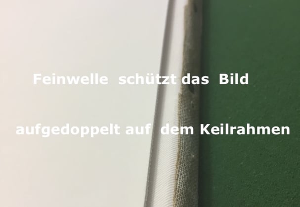 Leinwandbild aufspannen - Bild auf der Rückseite mit Feinwelle geschützt