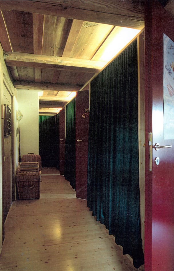 Architekturbüro Silke Hopf Wirth & Toni Wirth Architekten ETH HTL SIA Winterthur, 1995 Einbau Eigentumswohnung in  historisches Bauernhaus in Bolligen  Privat