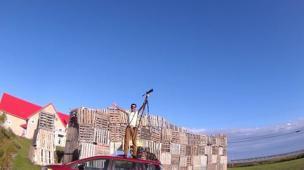 LARTISNICK au rocher percé en palette de bois