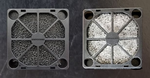 左が新品、右が２週間使用後です。