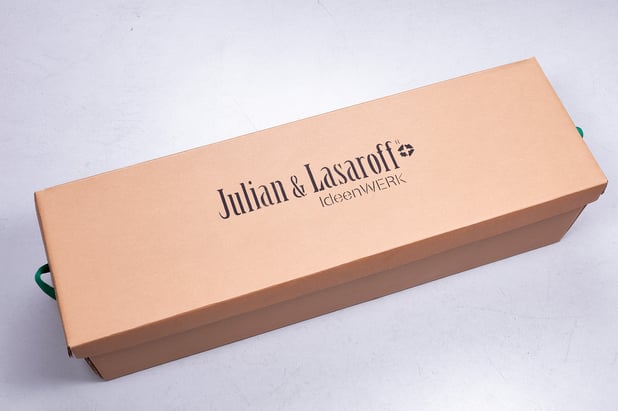 Versandkiste für die Schweiz: Transportkiste aus Karton