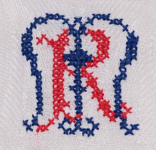 dwukolorowy monogram fot. Anna Gieracka