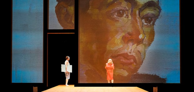 Szenenfoto Landestheater Vorarlberg 2020, Katrin Hauptmann u. Heide Capovilla (c) Anja Köhler