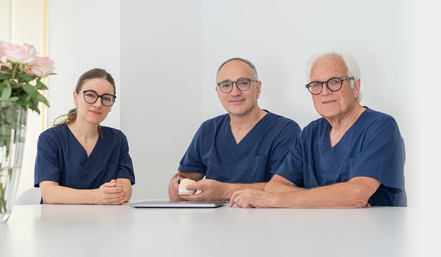 Jetzt bewerben: Tagesklinik Dr. Roman Beniashvili, Dr. Veronika Shavlokhova, Prof. Dr. Dr. Konrad Wangerin • Schorndorf