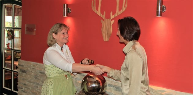 Magret Reiter von Auwirt in Hallein und Renate Pilz