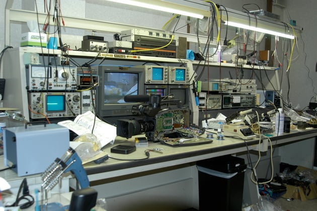 エーヴイエスエー サービスベンチの様子