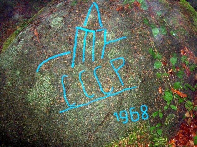 Der Russenstein - Ungefähr so sieht die Inschrift aus.