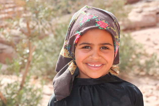 Ein bildhübsches Mädchen.