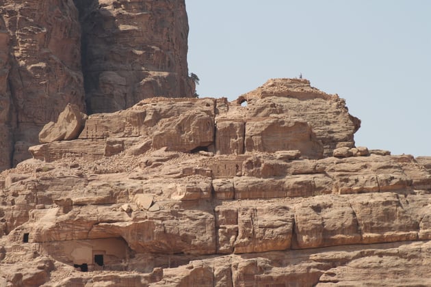 Ich habe auf den Aufstieg zum Ed Deir aufgrund meiner Herzprobleme verzichtet.900 Stufen wären zuviel gewesen.