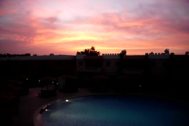 Ägyptischer Sonnenuntergang in der Anlage.