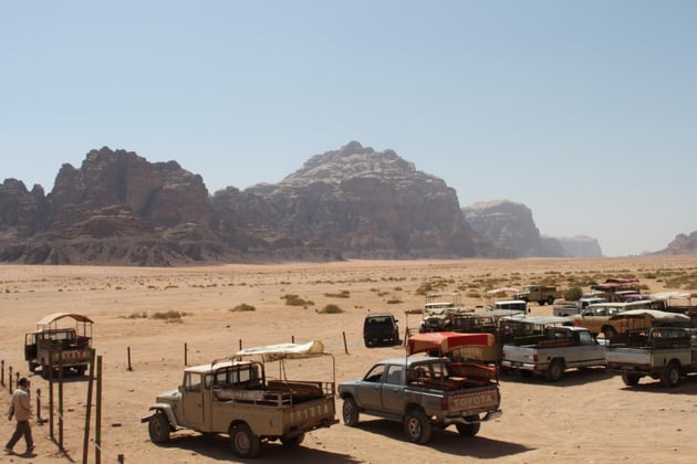 Mit dem Jeep in die Wüste.