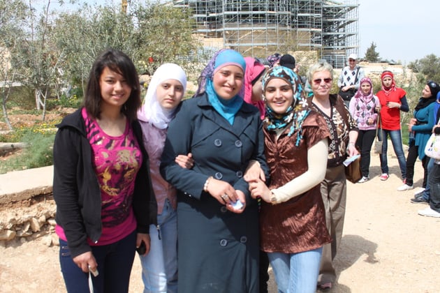 Im Hintergrund Restaurierung der Basilika