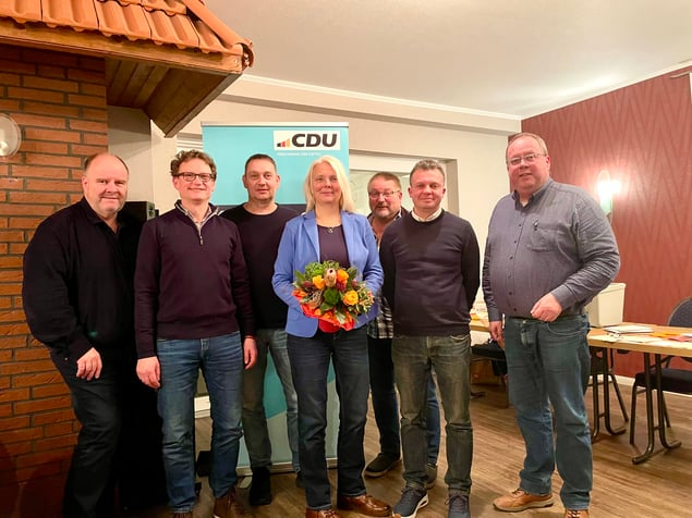 Die CDU Westoverledingen hat einen neuen Vorstand. V.l.n.r.: Jan Uwe Kromminga, Jörg Vollbrecht, Bernd Knipper, Silke Kuhlemann (Vorsitzende), Alwin Skerat, Philipp Sempell, Jörg-Dieter Helmers