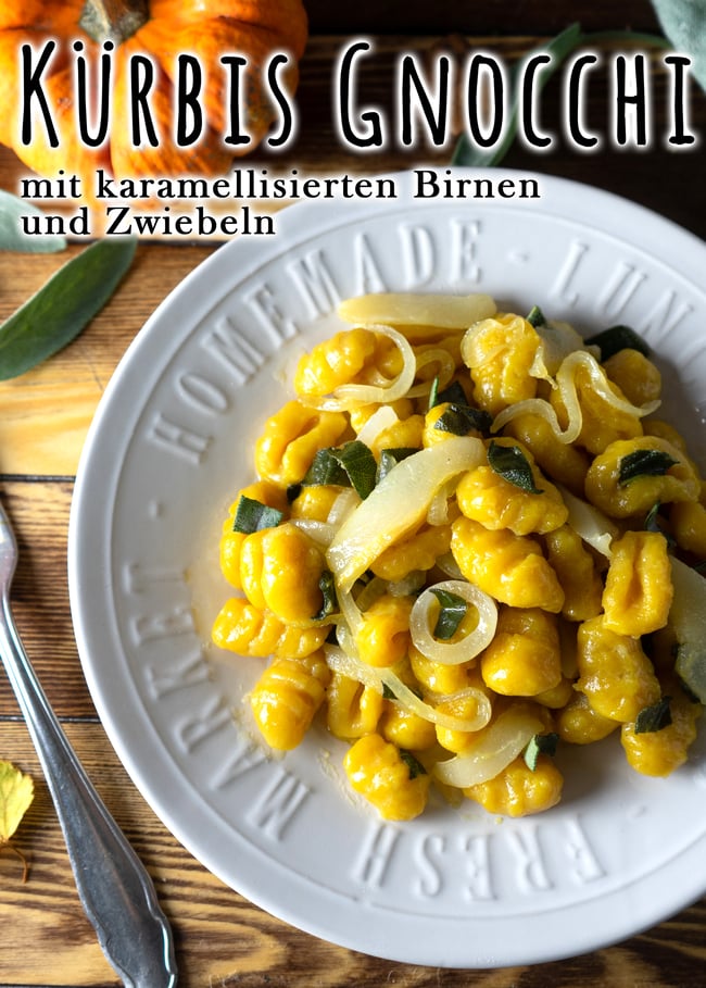 Kürbis Gnocchi mit Karamellisierten Zwiebeln und Birnen - Einfache rezepte, Mittagessen, Abendessen, Rezepte für den Herbst, Herbstrezepte, Kürbisrezepte, Familienküche, Familienrezepte, Rezeptideen, Saisonal, Pasta, Hauptspeise