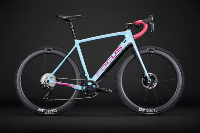 Das Focus Projekt-Y-Plattform bringt ein aufregendes E-Rennrad-/Gravel-/CX-Konzept auf den Markt.