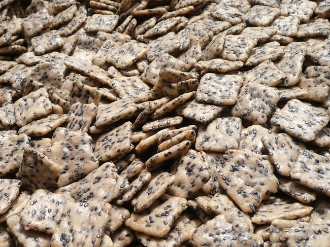 小粒黒ごませんべい