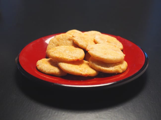 塩味のエビサラダせんべい