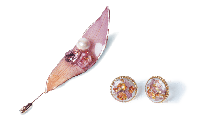 halotusの本物の蓮の花を使ったアクセサリー