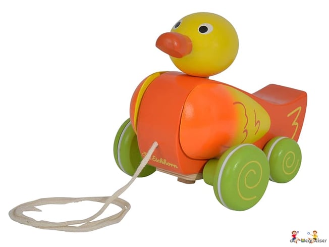 Im Paket Eichhorn ist ein Nachziehtier Ente enthalten.