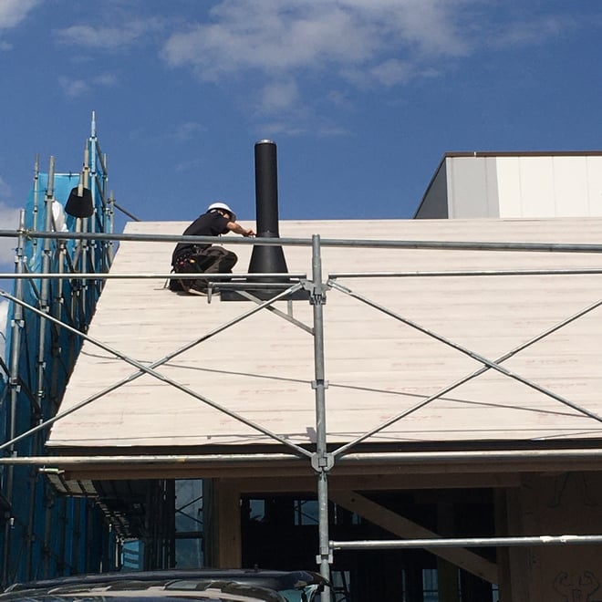 長野県　松本市　建築設計事務所　建築家　news設計室　丸山和男　住宅設計　薪ストーブ　煙突工事　設計監理　島内の家Ⅱ