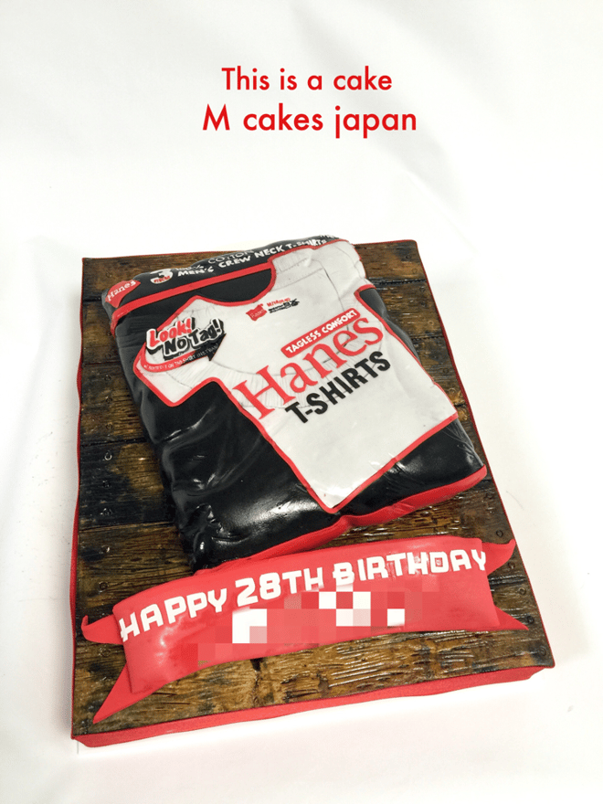 Hanes パックTシャツ型ケーキ🍽 #Hanes #Pack #tshirts #fondantcake #cake #ケーキ #tシャツ #おもしろ #ヘインズ #誕生日ケーキ #japan
