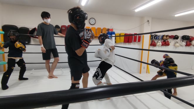 奈良県大和高田市のキックボクシングteamYAMATO大和高田本部では、実戦練習をしています。