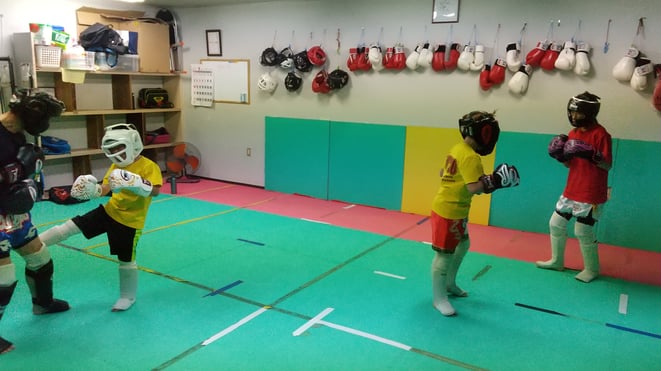 空手teamYAMATO大和高田本部、奈良県のグローブ空手、キックボクシングのジムです。