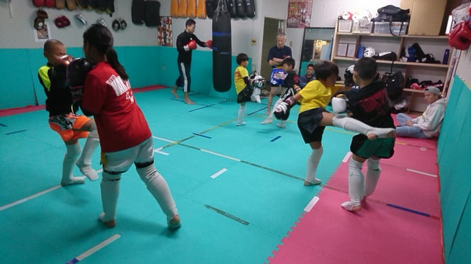 奈良県で本格的にキックボクシング、グローブ空手するならteamYAMATOで。