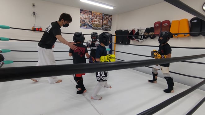 奈良県大和高田市のキックボクシングteamYAMATO大和高田本部では、実戦練習をしています。