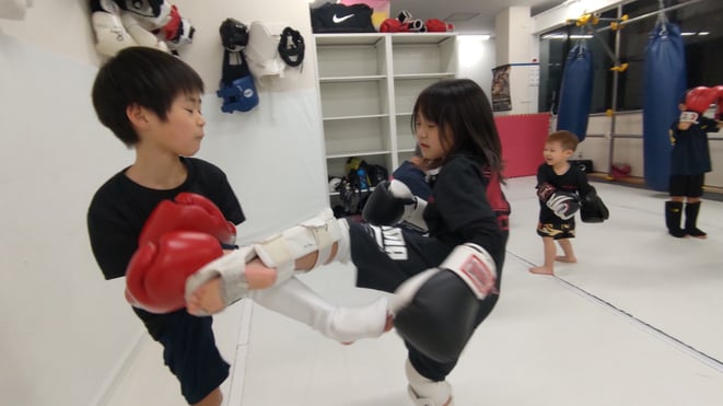 奈良県大和高田市のキックボクシングteamYAMATO大和高田本部では、実戦練習をしています。