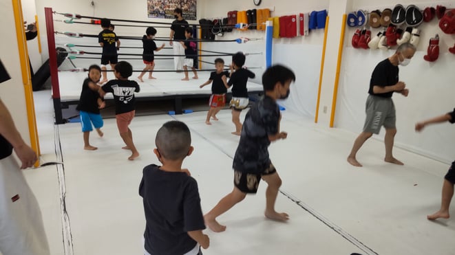 奈良県大和高田市のキックボクシングteamYAMATO大和高田本部では、実戦練習をしています。