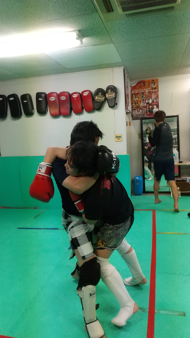 奈良県大和高田市のキックボクシングteamYAMATO大和高田本部では、実戦練習をしています。