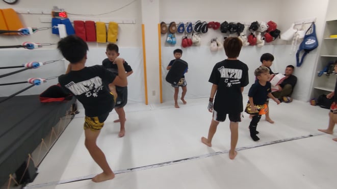 奈良県大和高田市のキックボクシングteamYAMATO大和高田本部は、葛城市、御所市近隣です。