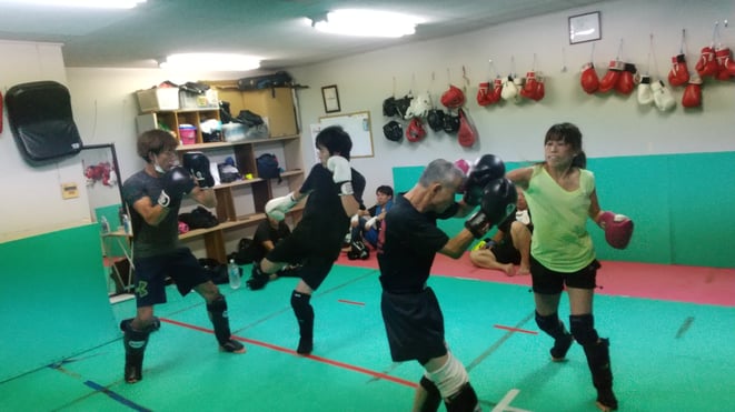 奈良県大和高田市のキックボクシングteamYAMATO大和高田本部では、実戦練習をしています。